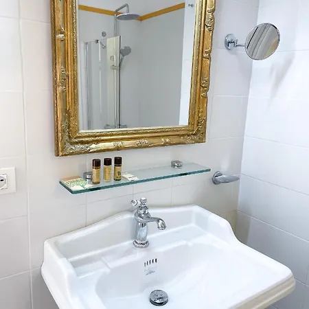 Faraglione Panzió