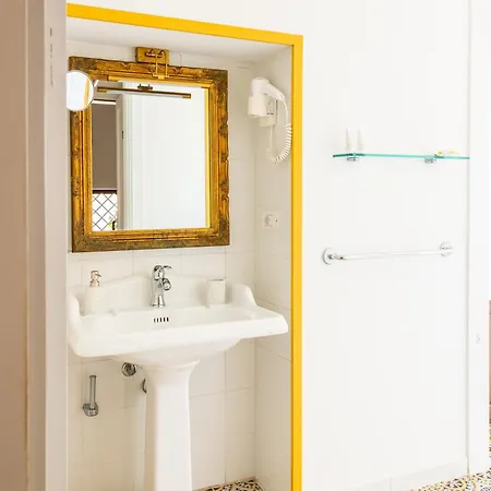 Bed & Breakfast Faraglione 4*