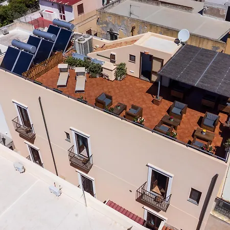 Faraglione Bed & Breakfast
